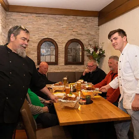 Inn Landgasthaus Moselhoehe *