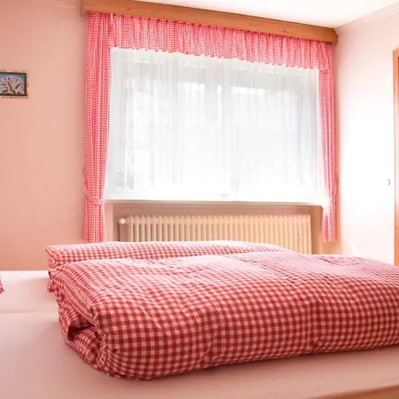 Landgasthaus Moselhoehe Inn