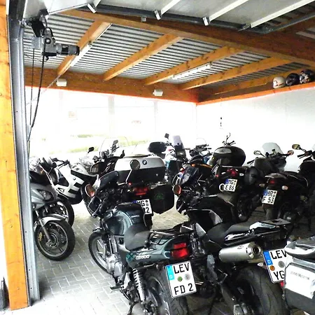 Landgasthaus Moselhoehe Inn *