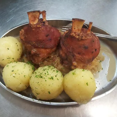 Landgasthaus Moselhoehe Inn