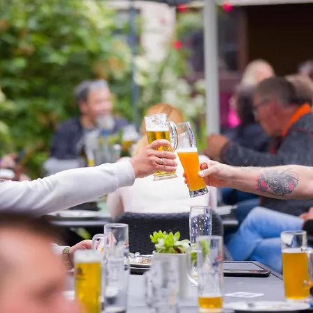 Landgasthaus Moselhoehe Inn Liesenich