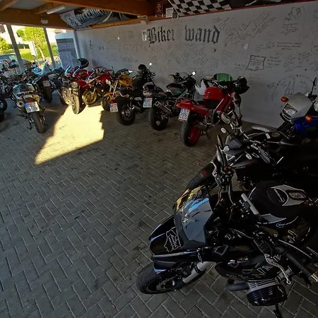 Inn Landgasthaus Moselhoehe Liesenich