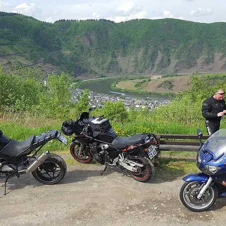 Mini-hôtel Landgasthaus Moselhoehe