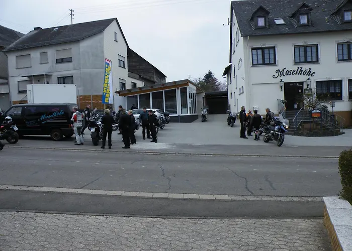 Landgasthaus Moselhoehe * Liesenich